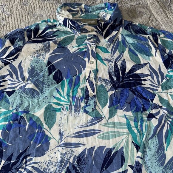 WOMENS Tropical Leaf Print half Button-Up Shirt S NWOT - Picture 3 of 7